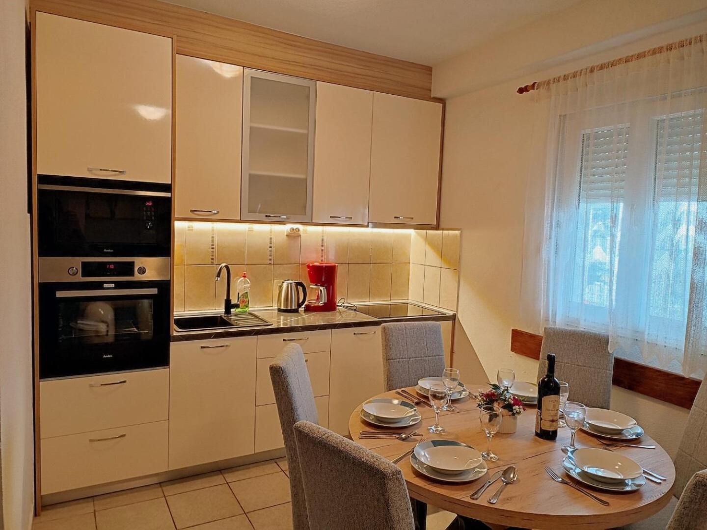 Apartment Slaven Vinišće Extérieur photo
